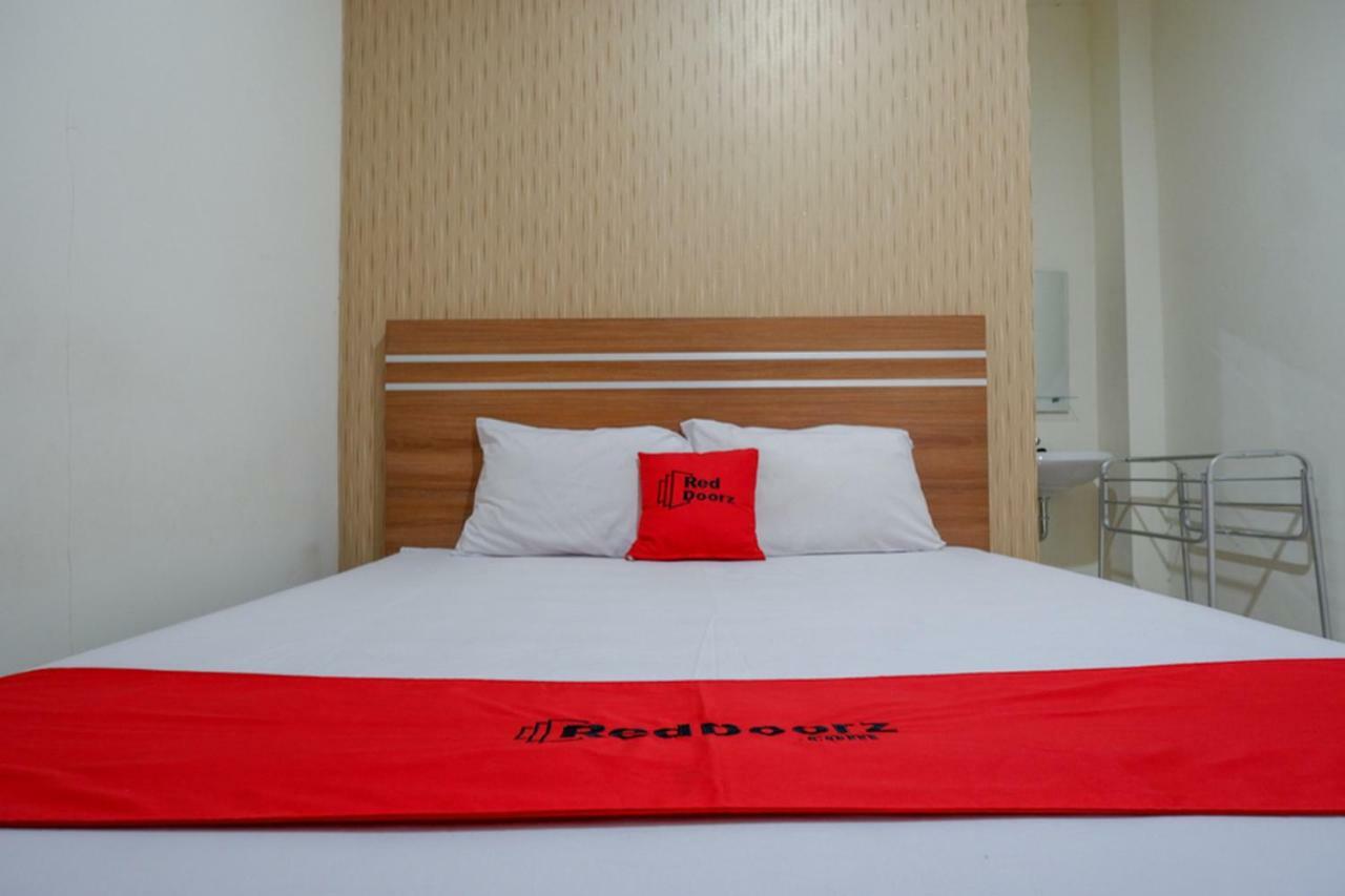 מלון Reddoorz Near Living Plaza פורווקרטו מראה חיצוני תמונה